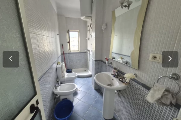 Shtepi me qera Apartament ne Tirane, 1+1, Mobilimi E mobiluar, Pagesa 450  Euro.