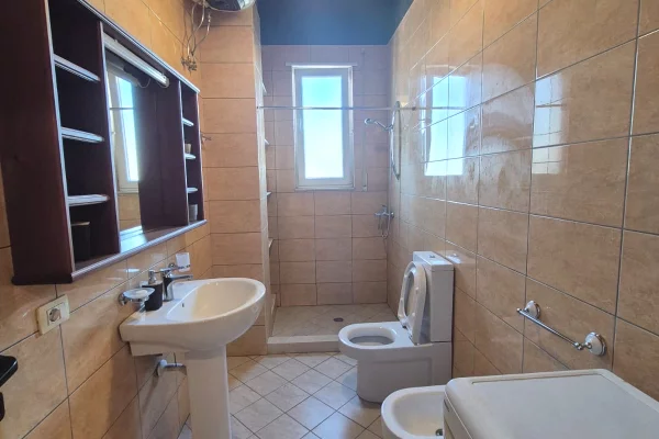 Shtepi me qera 1+1 ne Tirane - 600 Euro