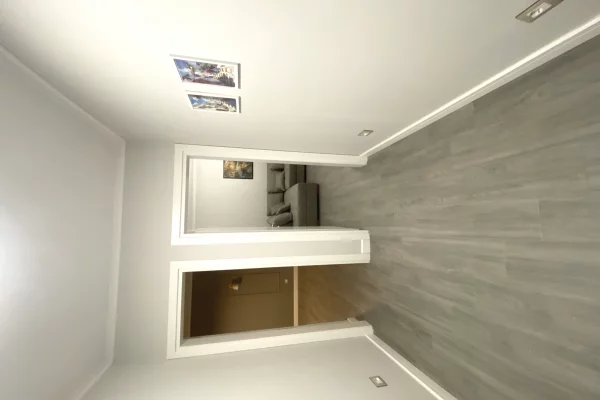 Shtepi me qera Apartament ne Tirane, 1+1, Mobilimi E mobiluar, Pagesa 550  Euro.