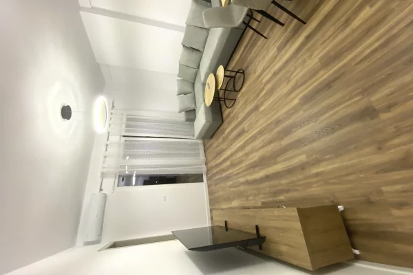 Shtepi me qera 2+1 ne Tirane - 900 Euro