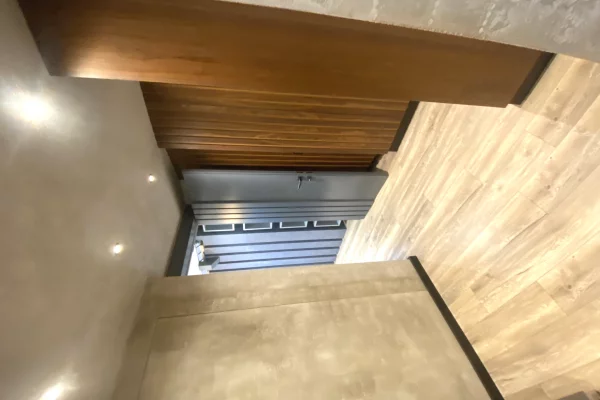 Shtepi me qera Penthose(kati i fundit panoramik) ne Tirane, 3+1, Mobilimi E mobiluar, Pagesa 1,700  Euro.