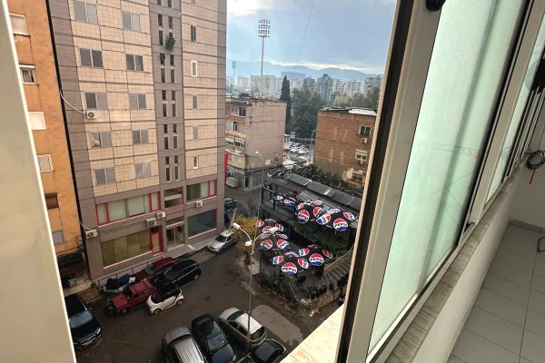 Shtepi me qera 2+1 ne Tirane - 850 Euro