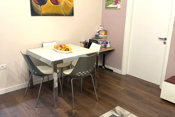 Shtepi me qera 1+1 ne Tirane - 600 Euro