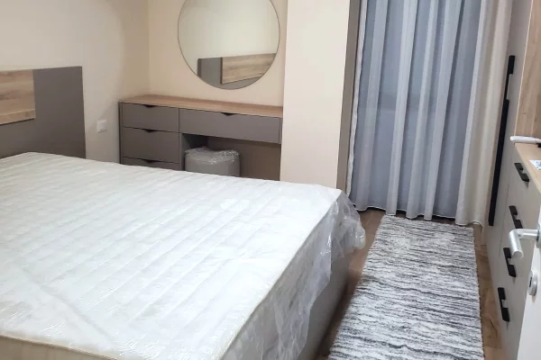 Shtepi me qera 1+1 ne Tirane - 900 Euro