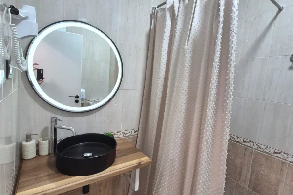 Shtepi me qera 1+1 ne Tirane - 500 Euro