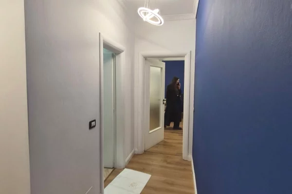 Shtepi me qera Apartament ne Tirane, 1+1, Mobilimi E mobiluar, Pagesa 500  Euro.