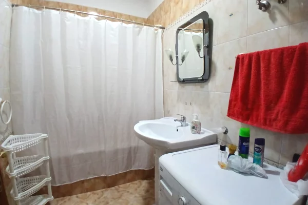 Shtepi me qera 3+1 ne Tirane - 700 Euro