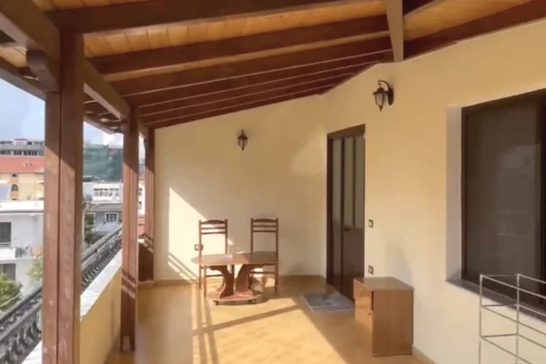 Shtepi me qera 2+1 ne Tirane - 450 Euro