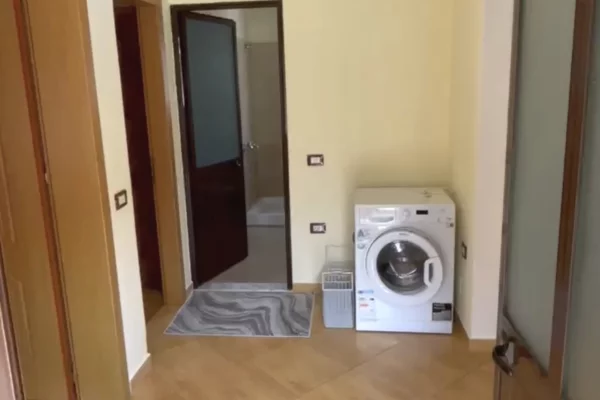 Shtepi me qera 2+1 ne Tirane - 450 Euro