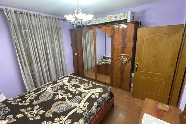 Shtepi me qera Apartament ne Tirane, 1+1, Mobilimi E mobiluar, Pagesa 400  Euro.