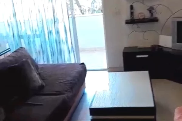 Shtepi me qera 2+1 ne Tirane - 700 Euro