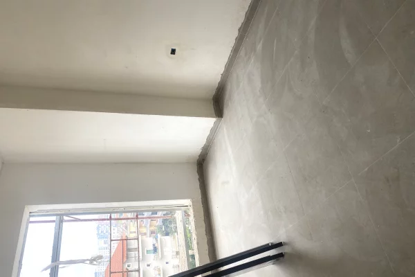 Shtepi ne shitje Apartament ne Tirane, 1+1, Mobilimi Bosh, pa mobiluar, Pagesa 135,000  Euro.