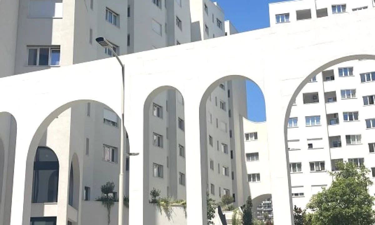 Attic (top floor of the roof) for rent in Tirana 1+1, Furnished