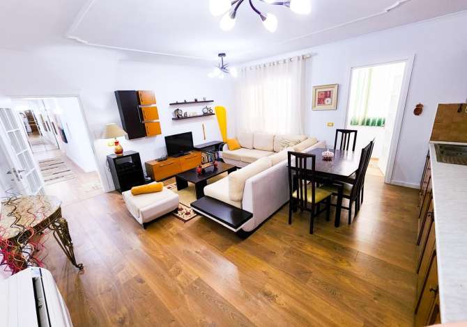 Shtepi me qera 2+1 ne Tirane - 800 Euro