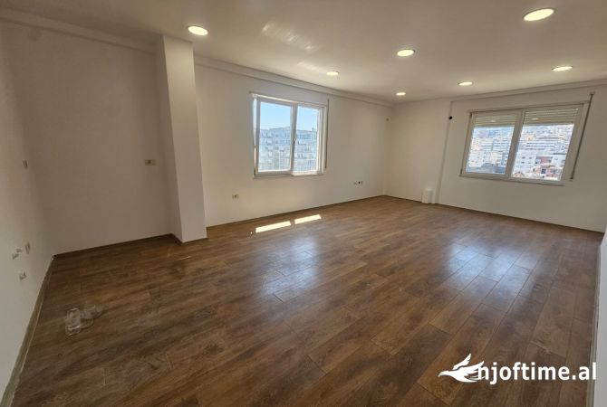 Shtepi ne shitje 2+1 ne Tirane - 250,000 Euro