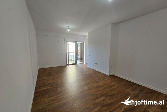 Shtepi ne shitje 1+1 ne Tirane - 155,000 Euro
