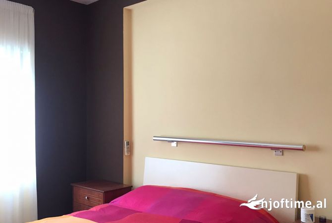 Shtepi ne shitje 2+1 ne Tirane - 215,000 Euro