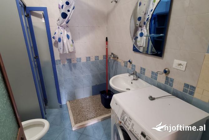 Shtepi me qera 2+1 ne Tirane - 700 Euro
