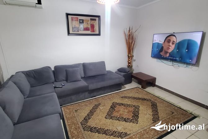 Shtepi me qera 2+1 ne Tirane - 500 Euro