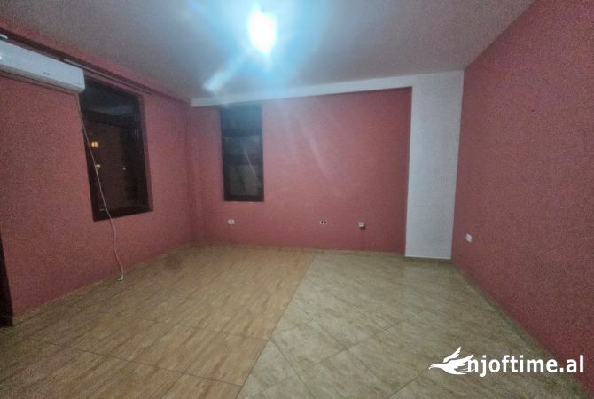 Ambient biznesi me qira 