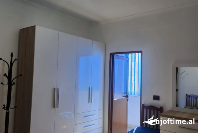 Shtepi me qera 2+1 ne Tirane - 700 Euro