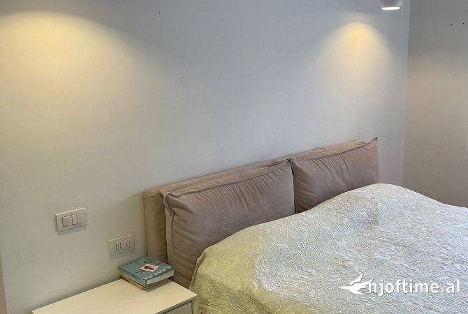 Shtepi ne shitje 2+1 ne Tirane - 240,000 Euro