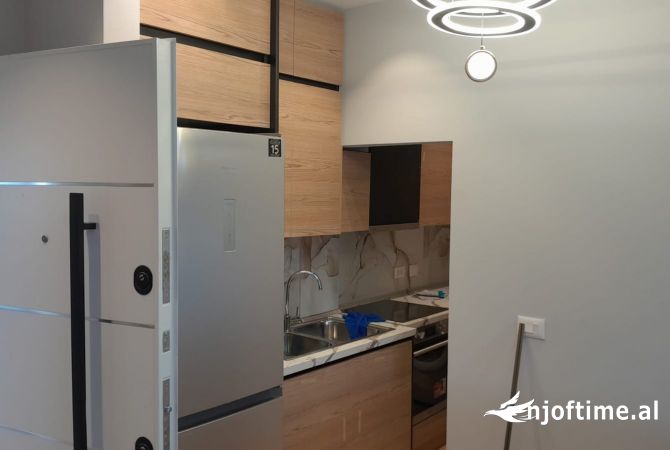Shtepi me qera 1+1 ne Tirane - 700 Euro