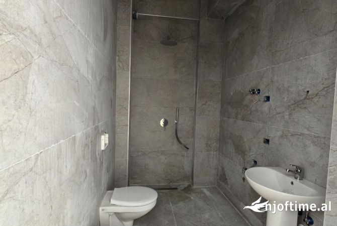 Shtepi ne shitje 1+1 ne Tirane - 162,380 Euro