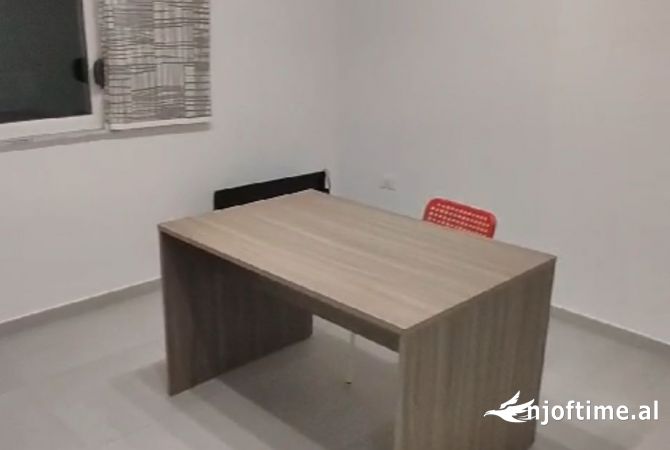 Ambient biznesi me qera 1+1 ne Tirane - 700 Euro