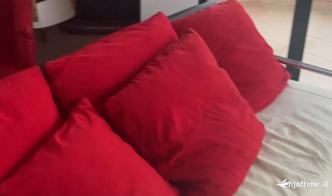 Shtepi me qera Apartament ne Tirane, 2+1, Mobilimi E mobiluar, Pagesa 450  Euro.