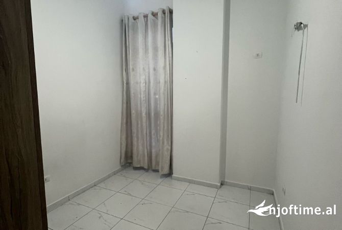 Shtepi ne shitje 1+1 ne Tirane - 150,000 Euro