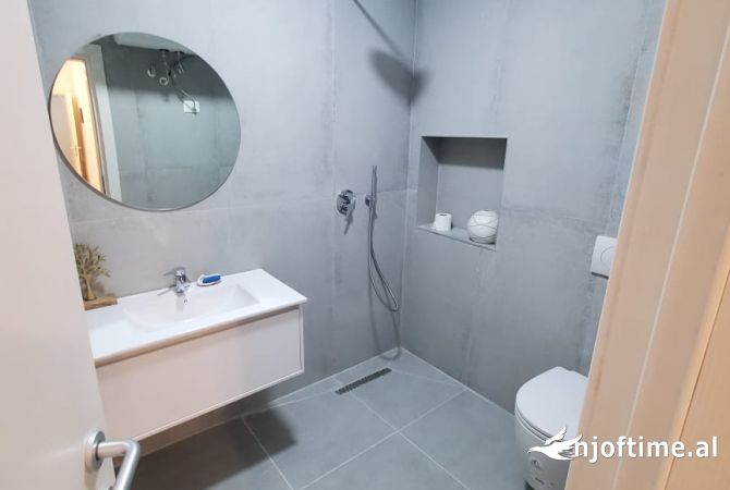 Shtepi me qera 2+1 ne Tirane - 550 Euro