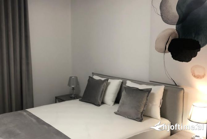Shtepi me qera 1+1 ne Tirane - 1,100 Euro