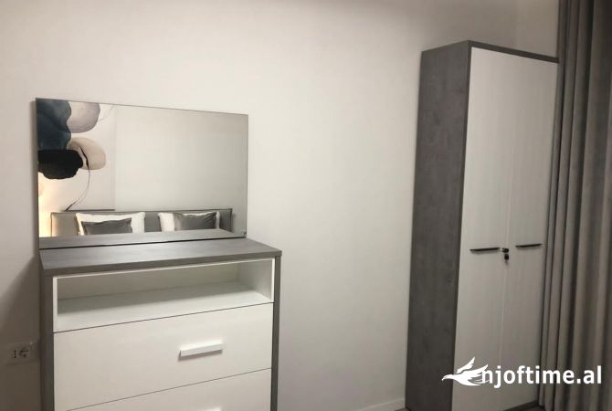Shtepi me qera 1+1 ne Tirane - 1,100 Euro
