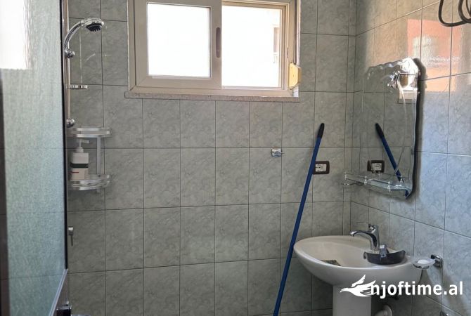 Shtepi me qera 1+1 ne Tirane - 450 Euro