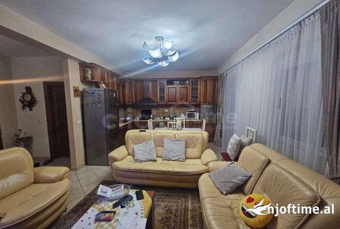 Shtepi ne shitje 2+1 ne Tirane - 185,000 Euro