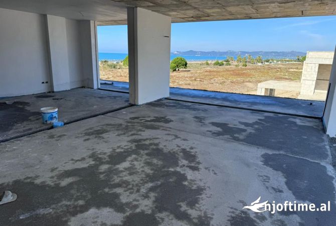 Shtepi ne shitje Apartament ne Durres, 3+1, Mobilimi Bosh, pa mobiluar, Pagesa 446,650  Euro.