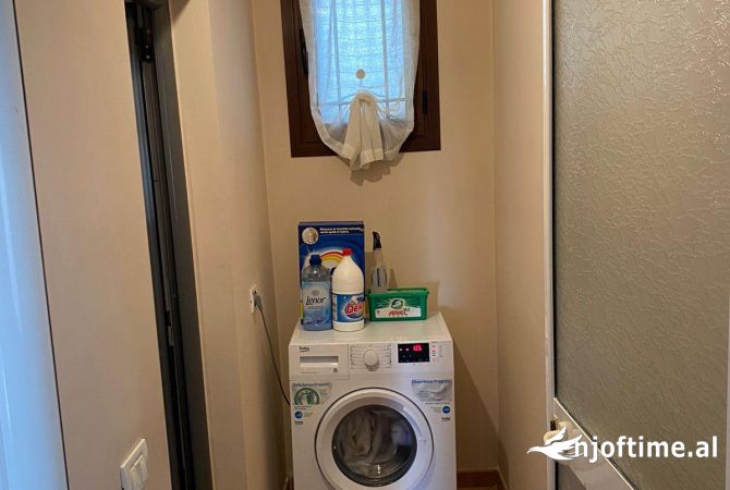 Shtepi me qera Apartament ne Tirane, 1+1, Mobilimi E mobiluar, Pagesa 350  Euro.