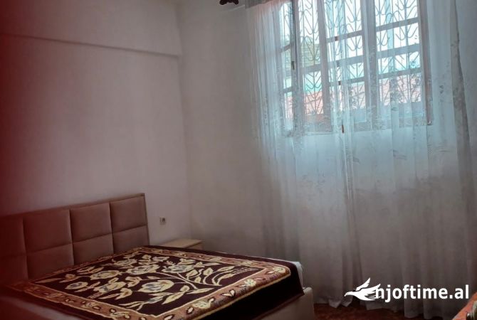 Shtepi me qera Apartament ne Tirane, 1+1, Mobilimi E mobiluar, Pagesa 350  Euro.