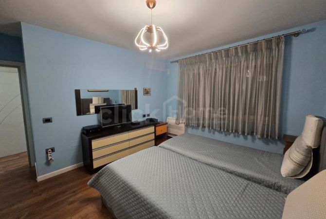 Shtepi ne shitje Apartament ne , 2+1, Mobilimi Bosh, pa mobiluar, Pagesa 165,000  Euro.