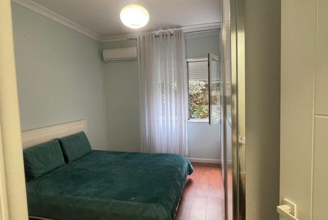 Shtepi ne shitje Apartament ne Tirane, 2+1, Mobilimi Bosh, pa mobiluar, Pagesa 158,400  Euro.