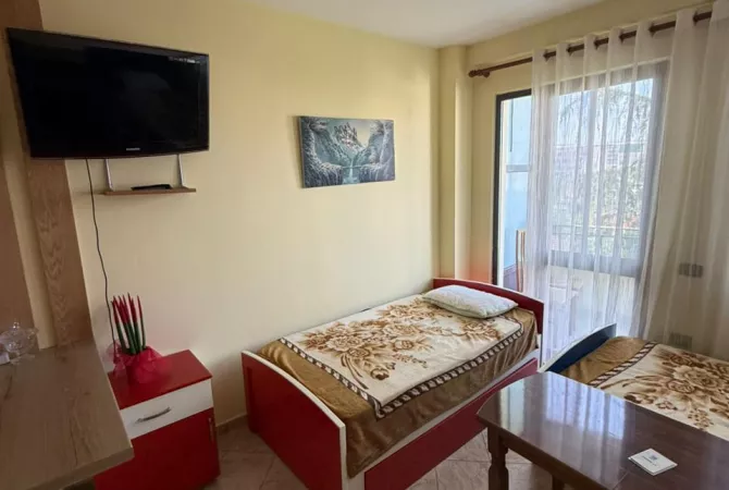 Shtepi me qera Apartament ne Tirane, Garsoniere, Mobilimi E mobiluar, Pagesa 350  Euro.