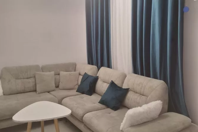 Shtepi me qera 2+1 ne Tirane - 50,000 Leke