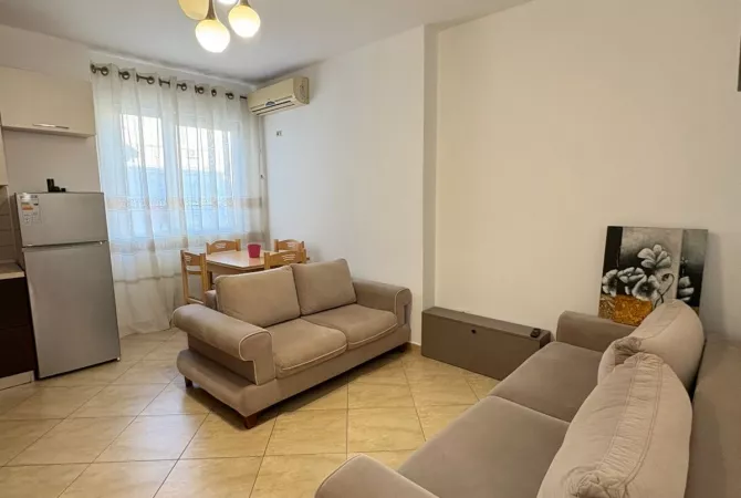 Shtepi me qera 2+1 ne Tirane - 550 Euro