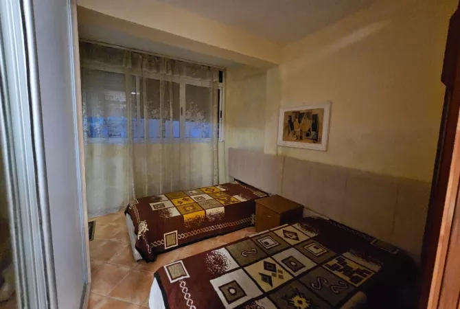 Shtepi me qera Apartament ne Tirane, 1+1, Mobilimi E mobiluar, Pagesa 500  Euro.