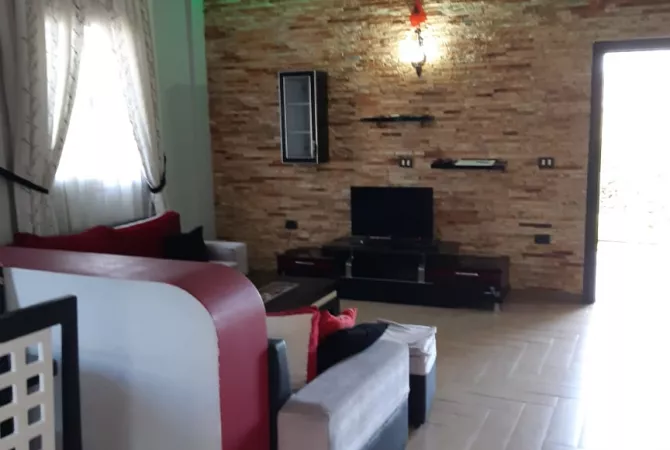 Shtepi me qera 2+1 ne Tirane - 400 Euro