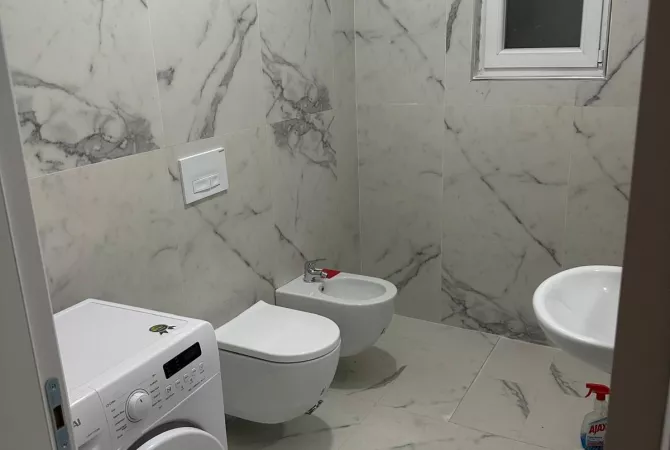 Shtepi me qera Apartament ne Tirane, 2+1, Mobilimi E mobiluar, Pagesa 600  Euro.