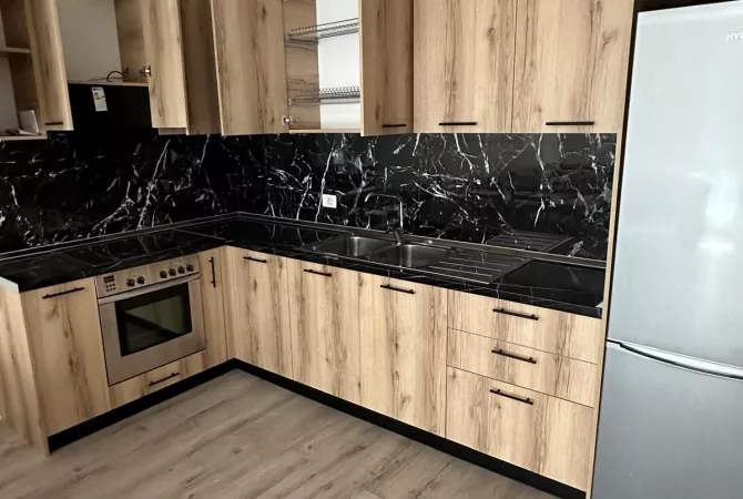 Shtepi me qera 2+1 ne Tirane - 600 Euro
