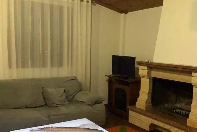 Shtepi me qera Shtepi Private ne Tirane, 2+1, Mobilimi E mobiluar, Pagesa 500  Euro.