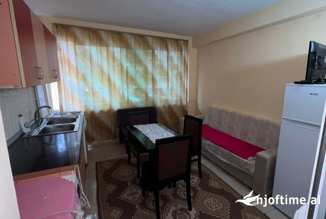 Shtepi me qera 1+1 ne Tirane - 30,000 Leke